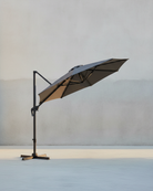 Zweefparasol Ø300 cm – Verstelbaar & UV - bescherming - 360° draaibaar - De Vries Meubels