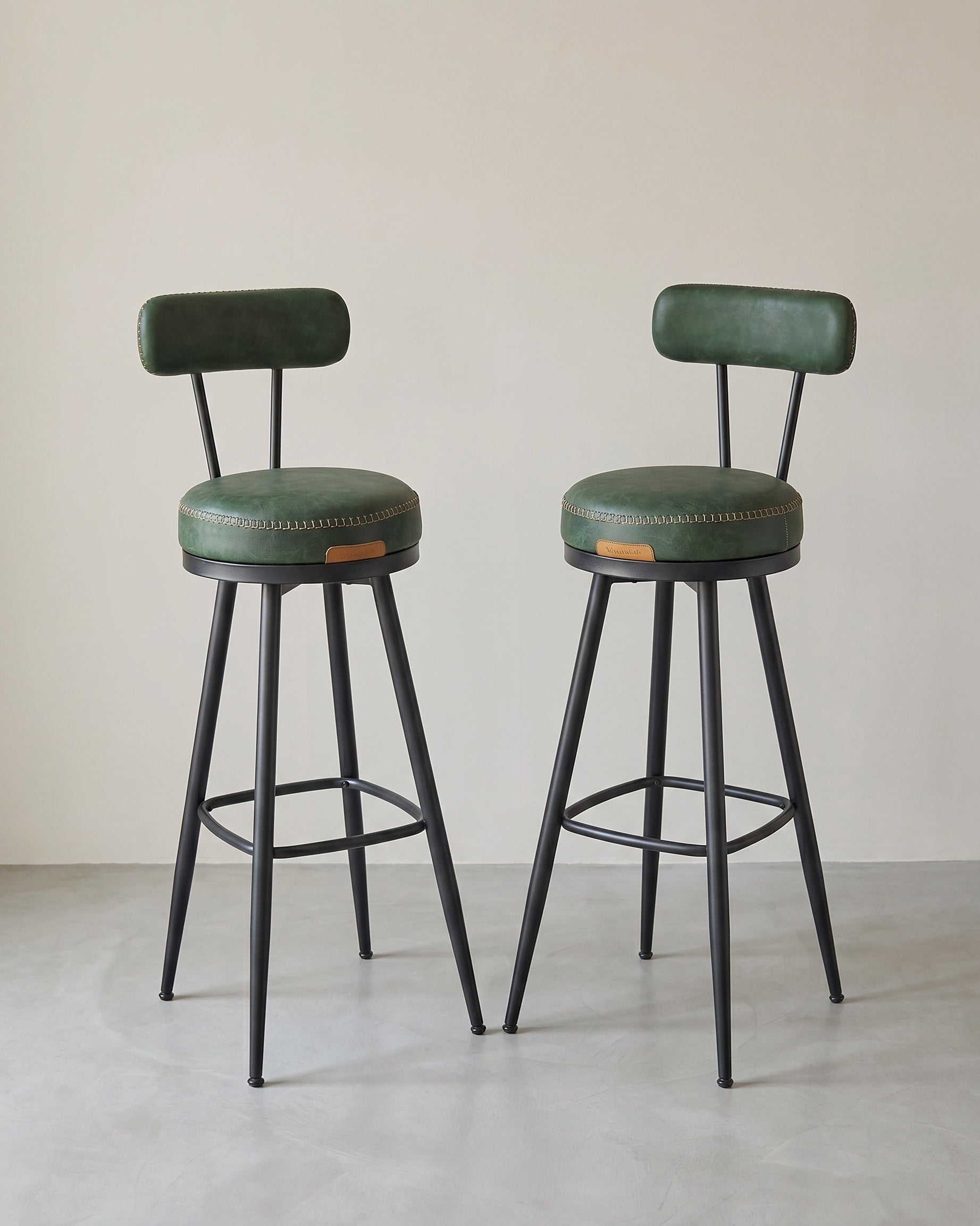 Set van 2 Barkrukken - 360° Draaibaar - Kunstleer - Industrieel Design