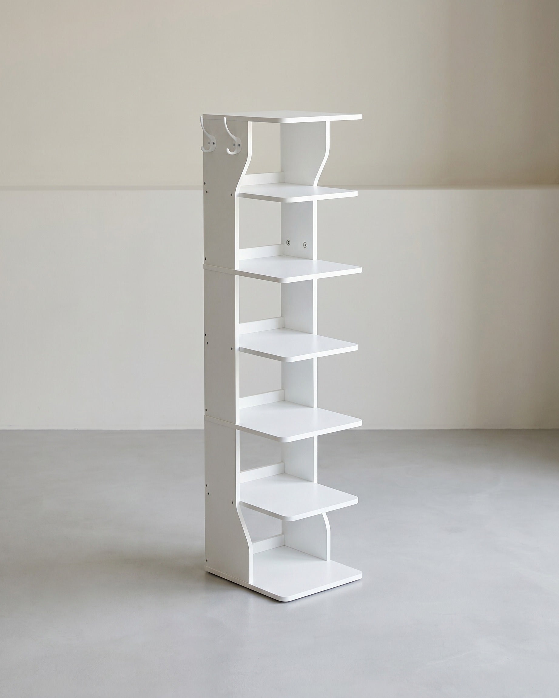 Schoenenopbergruimte – Smal schoenenrek – 7 planken – Vrijstaand – Ruimtebesparend