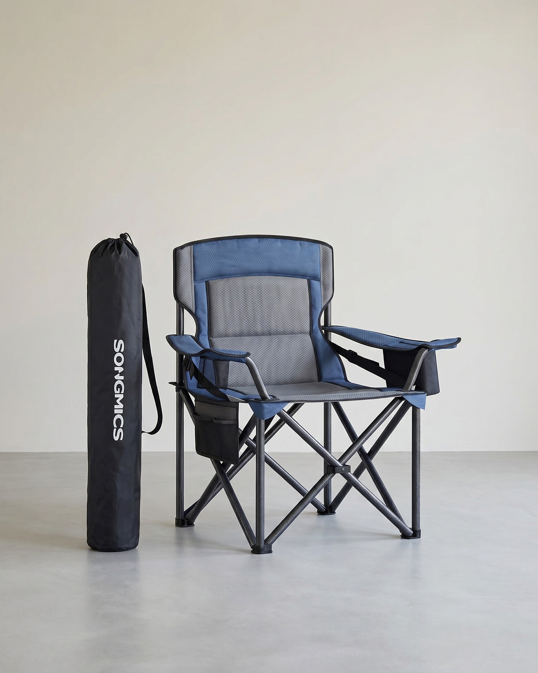 Kampeerstoel met Bekerhouder – 99,5 cm Hoog – Gevoerde Zitting – 205 kg Draagvermogen – Opvouwbaar – 63 x 95 cm