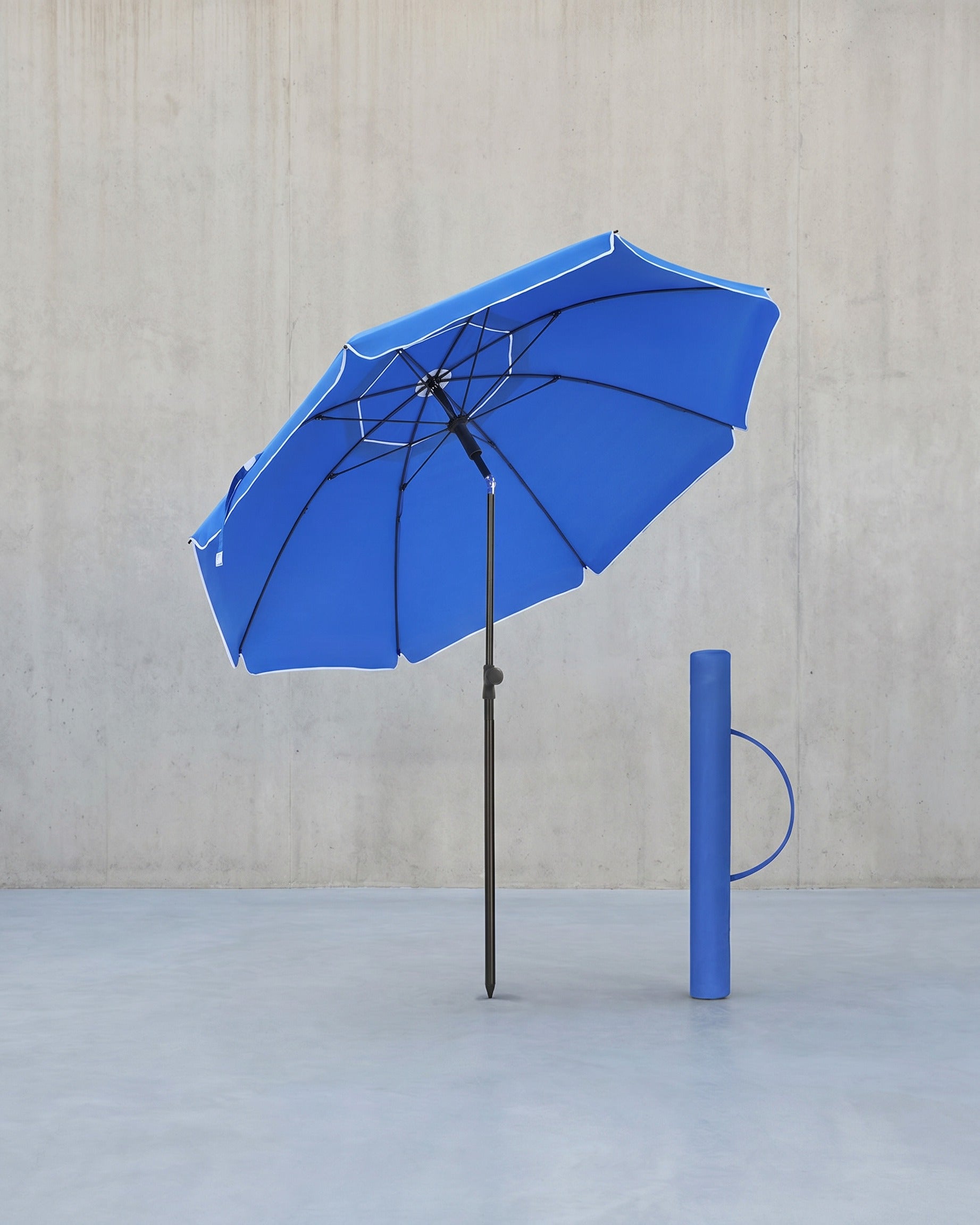 Tuinparasol Ø 160 / 200 cm – Kantelbaar – In Hoogte Verstelbaar – UPF 50+ – Met Draagtas – Zonder Standaard