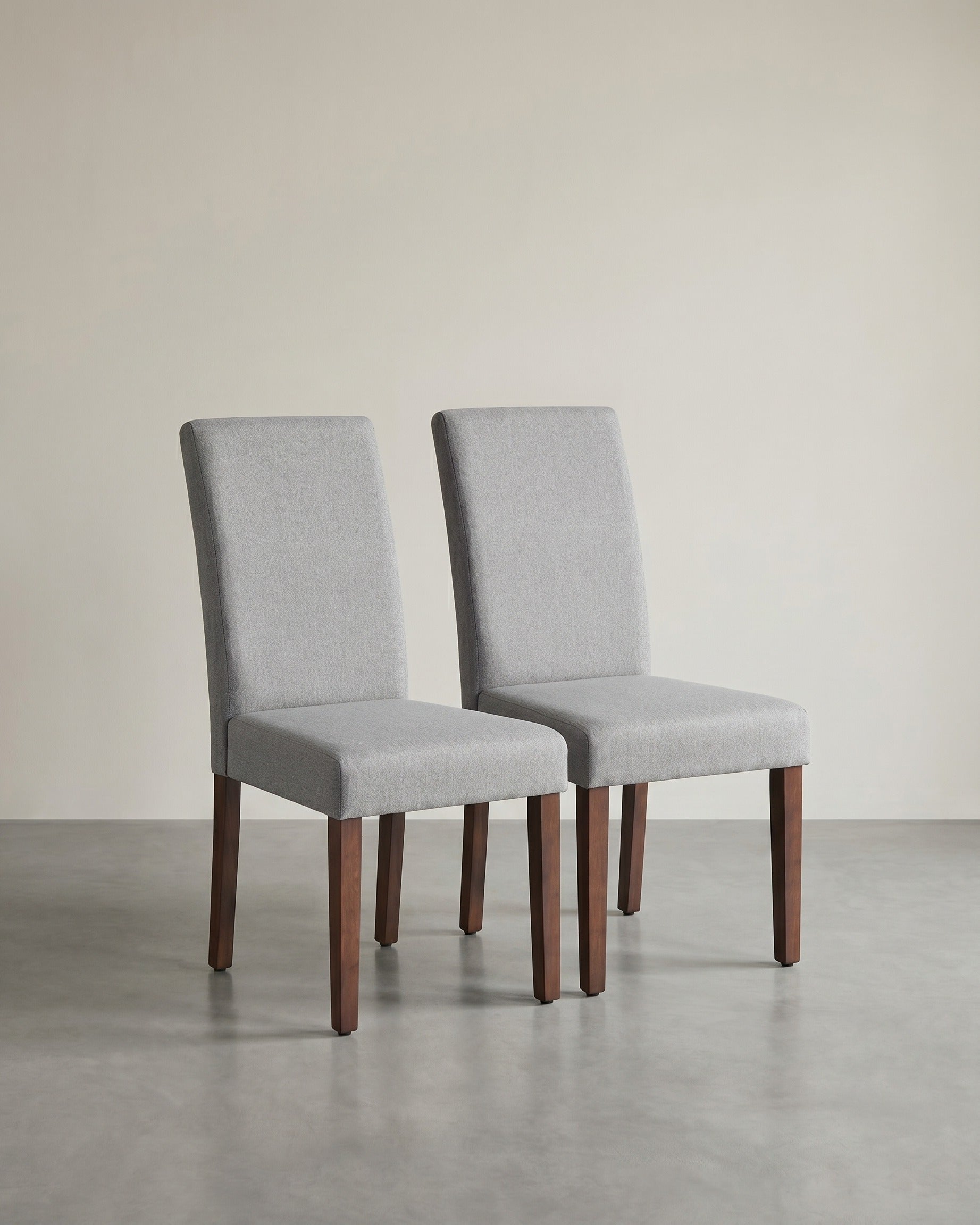 Eetkamerstoelen Set van 2 – Gestoffeerde Zitting – Houten Poten – Ergonomische Rugleuning – Klassiek Design