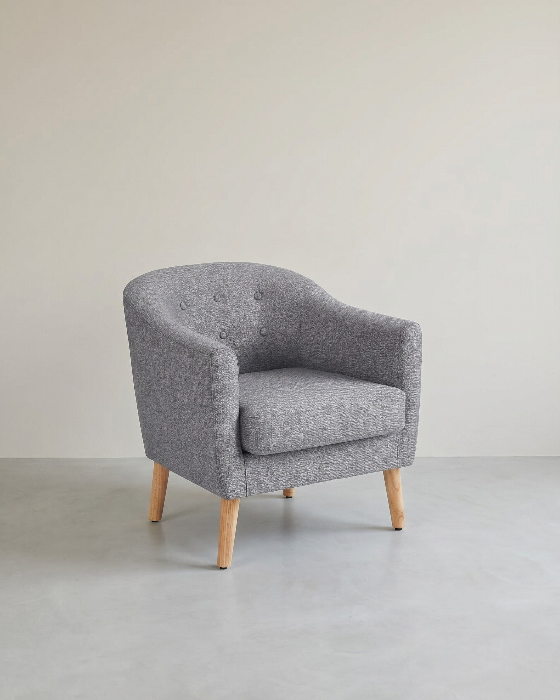 Comfortabele Loungestoel – Stijlvol, Tijdloos en Direct Klaar Voor Gebruik