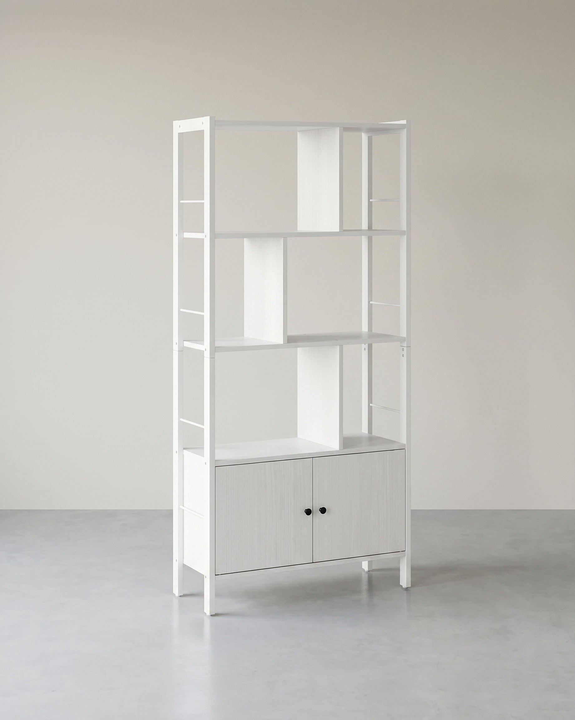 Boekenkast – Industriële Stijl – Modern Design – 4 Planken En Kast Met Deuren – 154,5 cm Hoog