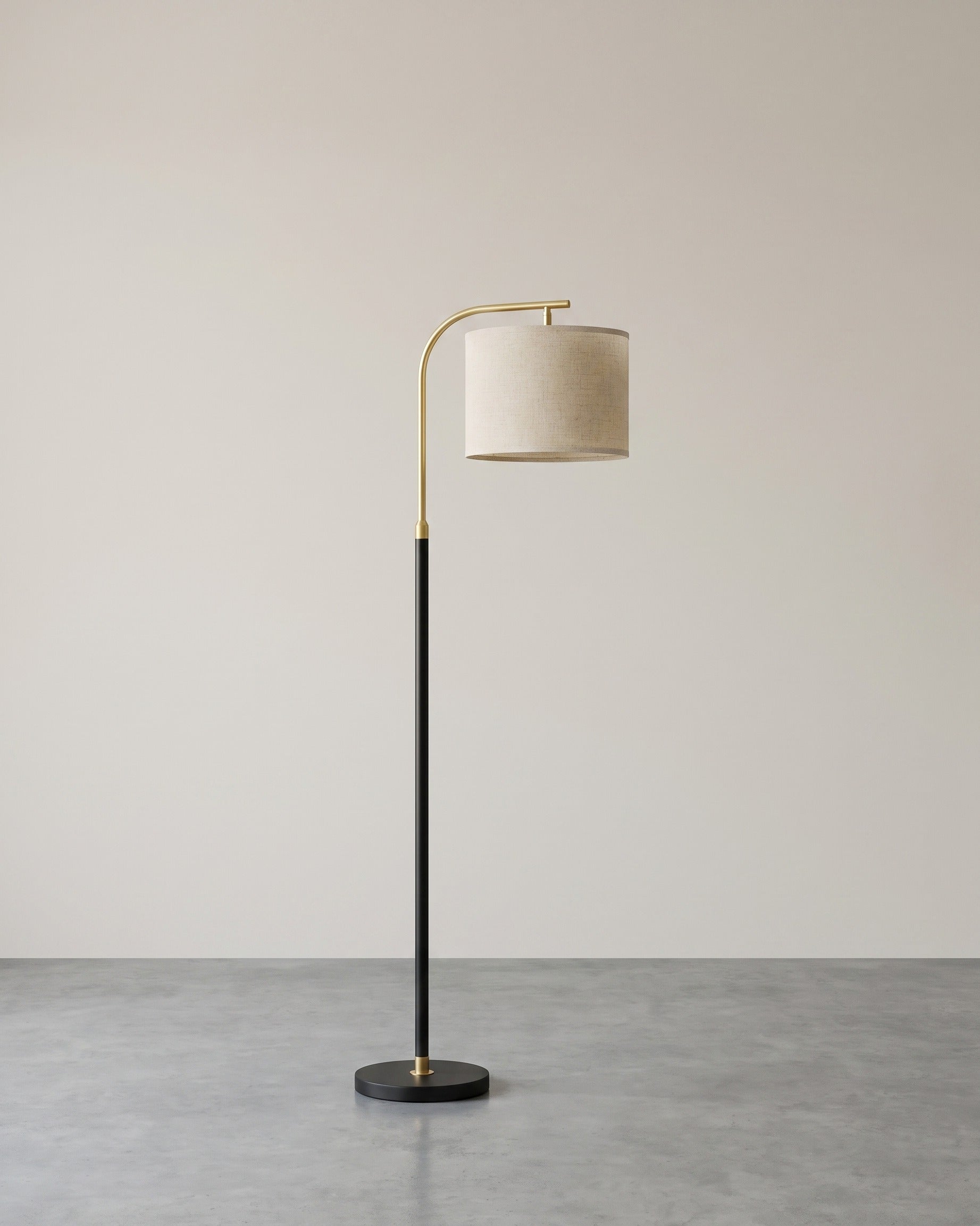 Booglamp Verstelbaar - Staande Vloerlamp Met Stoffen Lampenkap - Inclusief LED Lamp - Matzwart