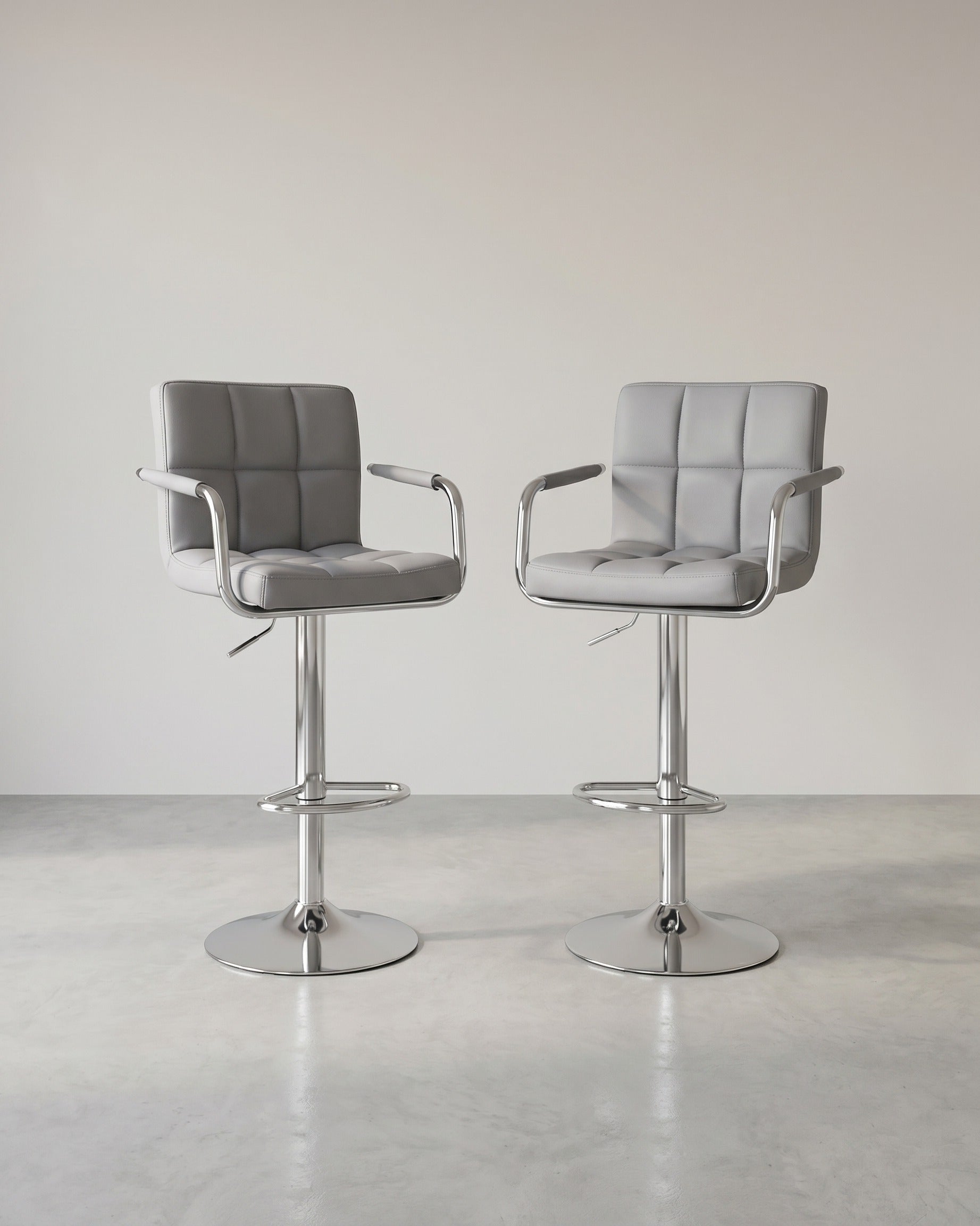 Set van 2 Luxe Barstoelen met Armleuning - Verstelbaar - Kunstleer - De Vries Meubels