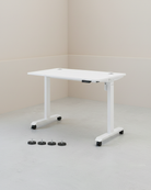 Elektrisch Verstelbaar Bureau - Sta Bureau - Met Wieltjes - Ergonomisch - De Vries Meubels