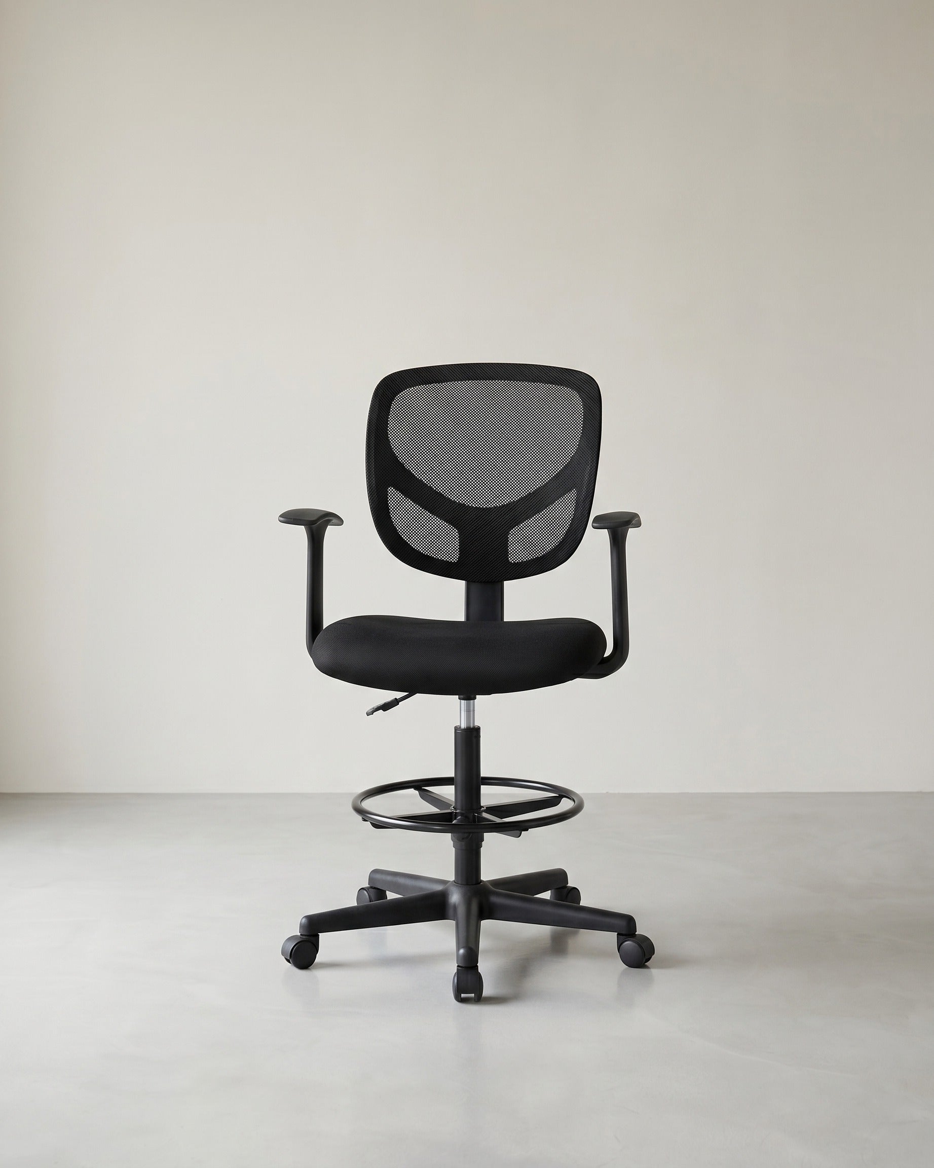 Ergonomische Kruk - Bureaustoel - Kappersstoel - In Hoogte Verstelbare Voetensteun - 360° draaibaar - De Vries Meubels