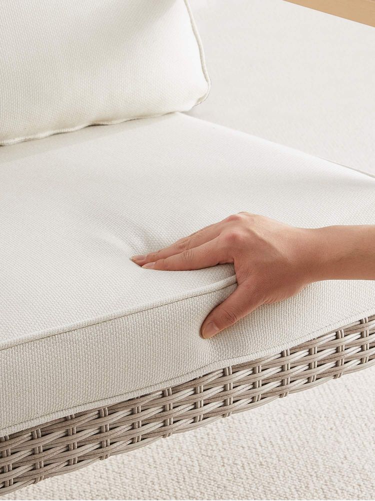 Outdoor Lounge Chair, Modern Patio Armchair, PE Rattan 353 lb Capacity