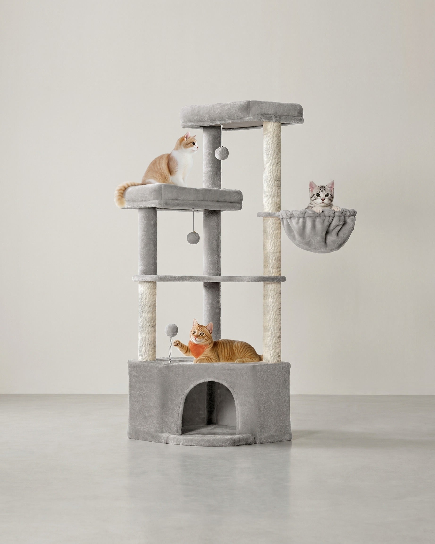 Kattenkrabpaal – Met Mand, Hol en Speelballen – 140 cm Hoog