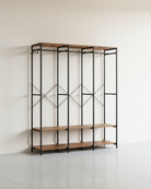 Open kledingkast met metalen frame en houten legplanken - De Vries Meubels